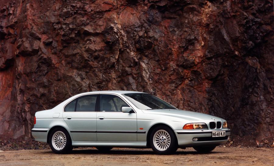  BMW 540i Sedan 1996 года  (UK) (фото 4 из 7)